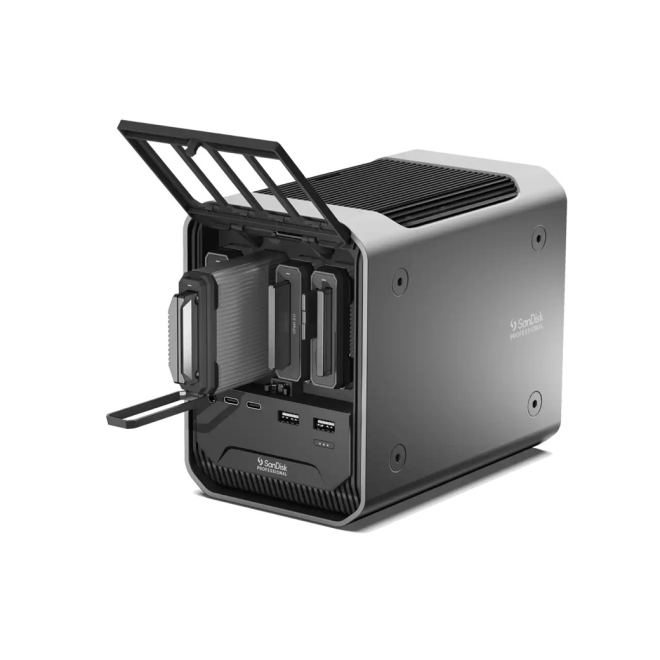 SanDisk® Professional PRO-DOCK 4